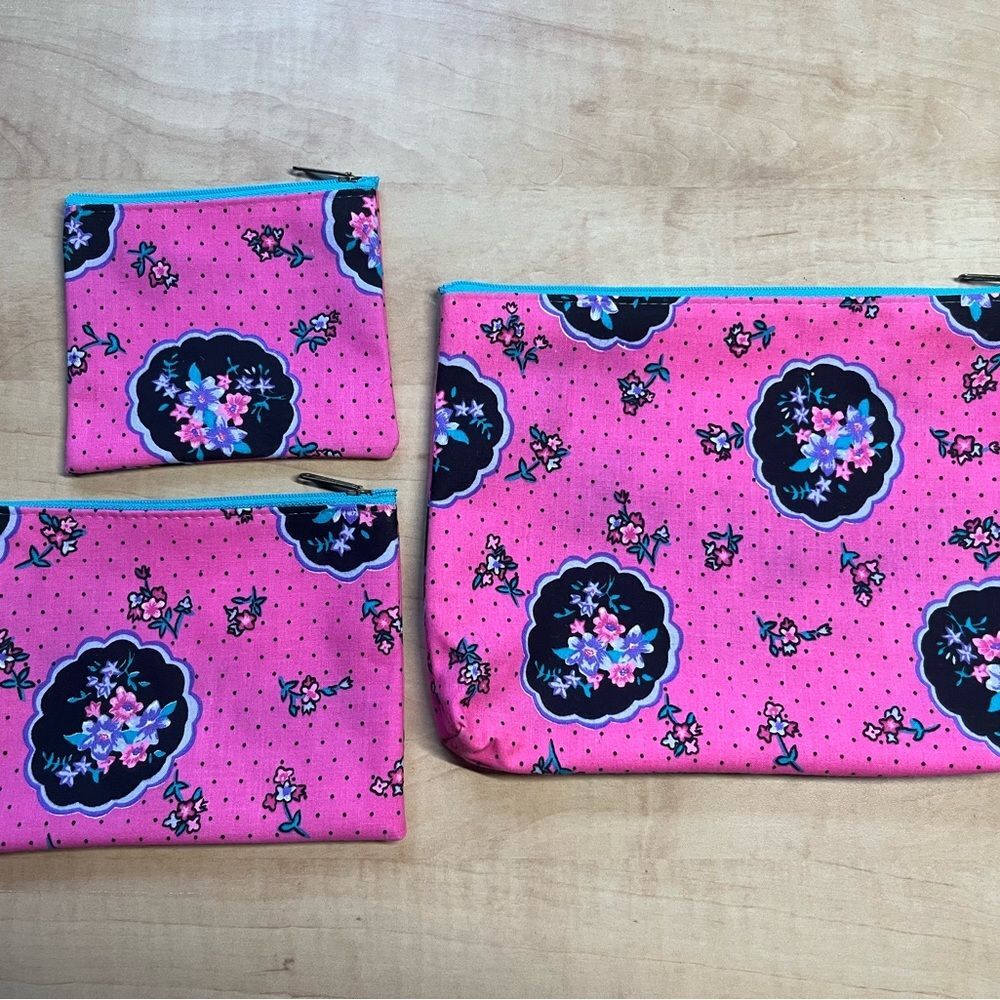 Set of 3 pink make ups bags, pouches